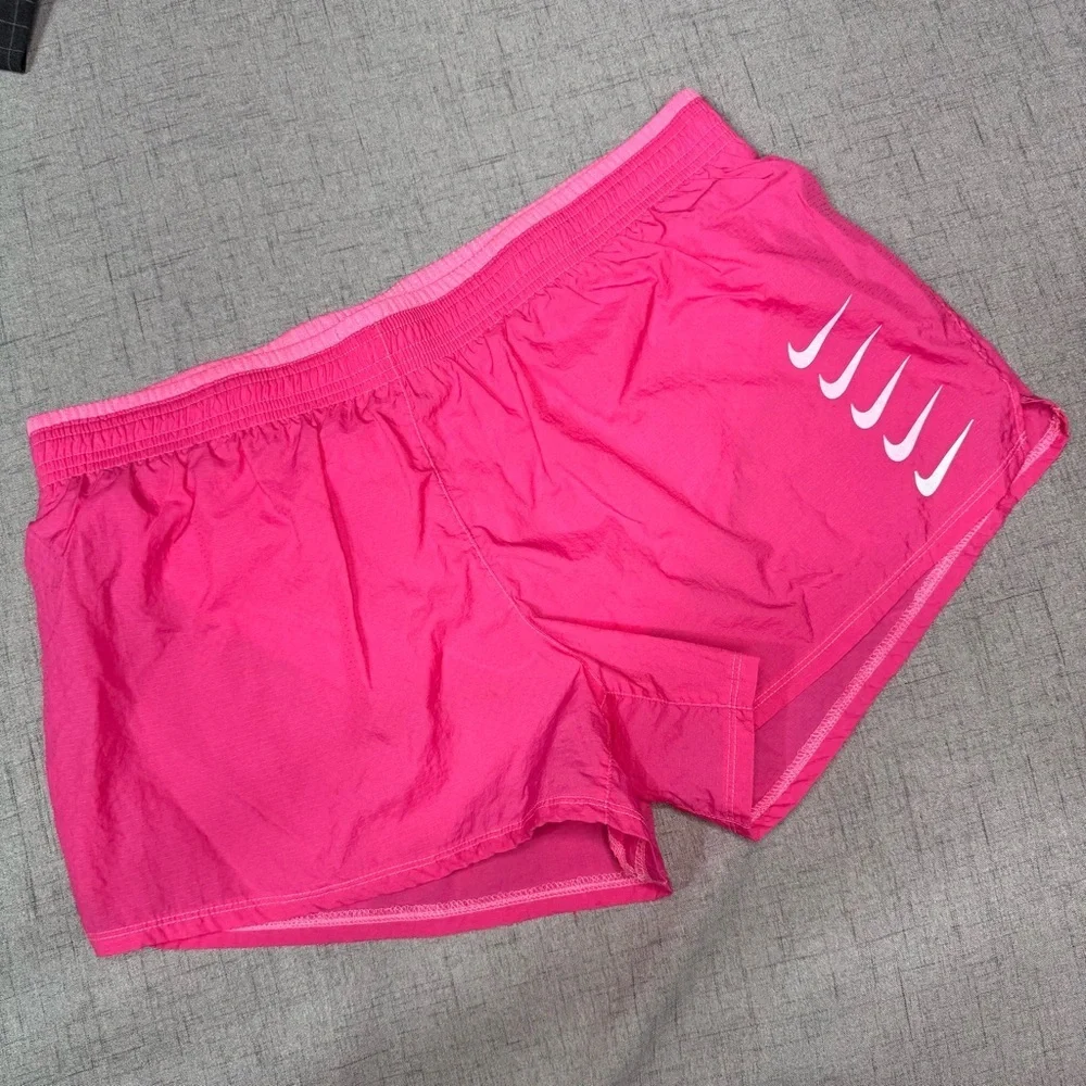 Nike Women’s Swoosh Run Shorts Athletic Short in Pink Glow Size XL